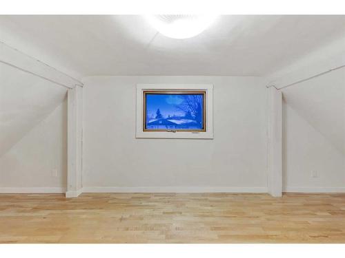 1918 17 Avenue Sw, Calgary, AB - Indoor Photo Showing Other Room