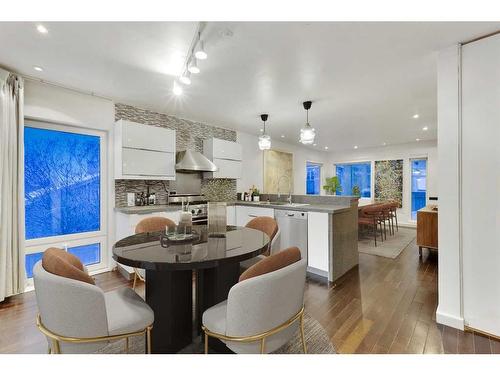 1918 17 Avenue Sw, Calgary, AB - Indoor Photo Showing Dining Room