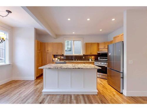 3714 8 Avenue Nw, Calgary, AB - Indoor Photo Showing Kitchen