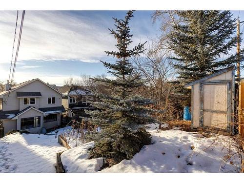 3714 8 Avenue Nw, Calgary, AB - Outdoor