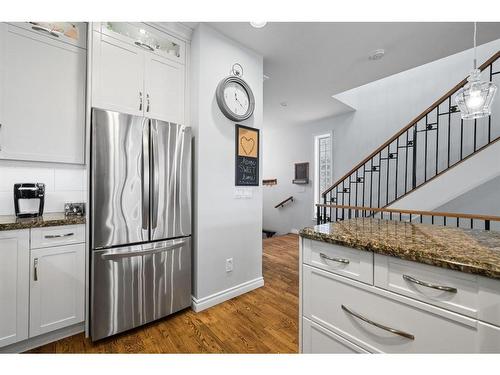 917 19 Avenue Nw, Calgary, AB - Indoor Photo Showing Kitchen