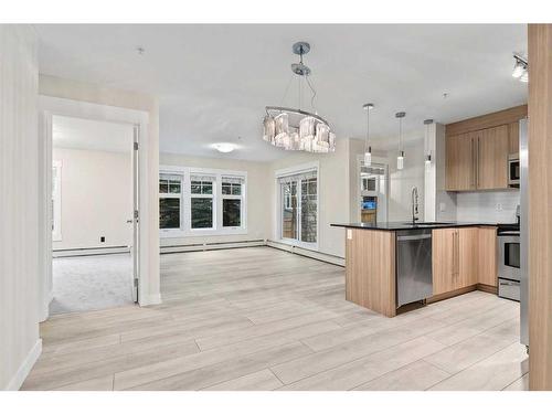 3112-11 Mahogany Row Se, Calgary, AB - Indoor Photo Showing Kitchen