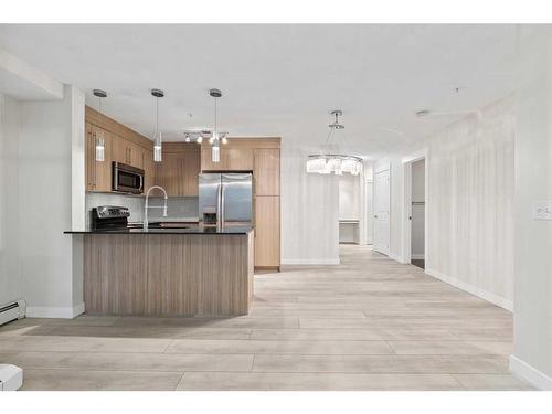 3112-11 Mahogany Row Se, Calgary, AB - Indoor Photo Showing Kitchen