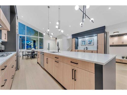 4807 Claret Street Nw, Calgary, AB - Indoor Photo Showing Kitchen With Upgraded Kitchen