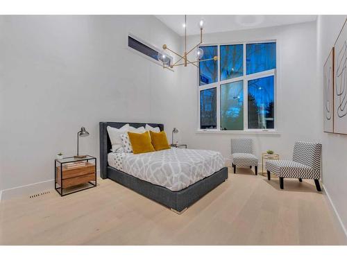 4807 Claret Street Nw, Calgary, AB - Indoor Photo Showing Bedroom