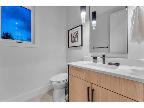 4807 Claret Street Nw, Calgary, AB - Indoor Photo Showing Bathroom