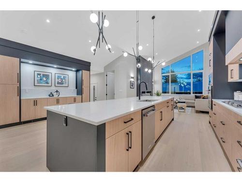 4807 Claret Street Nw, Calgary, AB - Indoor Photo Showing Kitchen With Upgraded Kitchen