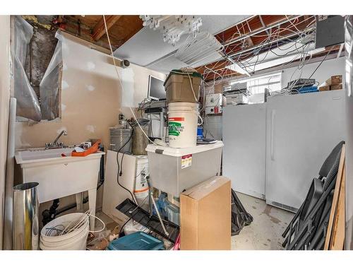 3644 Dover Ridge Drive Se, Calgary, AB - Indoor Photo Showing Basement