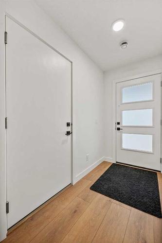 207-8235 8 Avenue Sw, Calgary, AB - Indoor Photo Showing Other Room