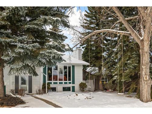 1132 Lake Sylvan Place Se, Calgary, AB - Outdoor With Facade