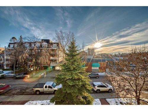 305-328 21 Avenue Sw, Calgary, AB - Outdoor With View