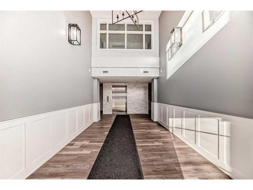 305-328 21 Avenue Sw, Calgary, AB - Indoor Photo Showing Other Room