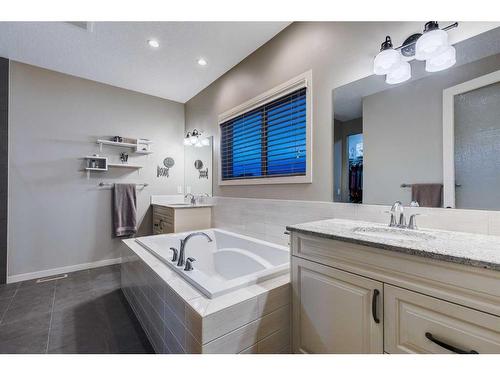 51 Auburn Glen Heights Se, Calgary, AB - Indoor Photo Showing Bathroom