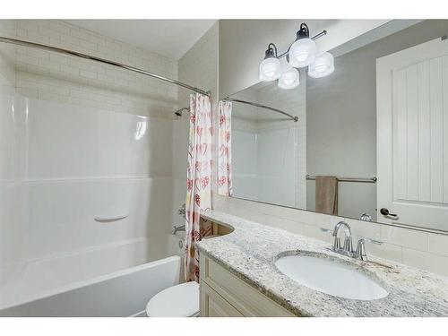 51 Auburn Glen Heights Se, Calgary, AB - Indoor Photo Showing Bathroom