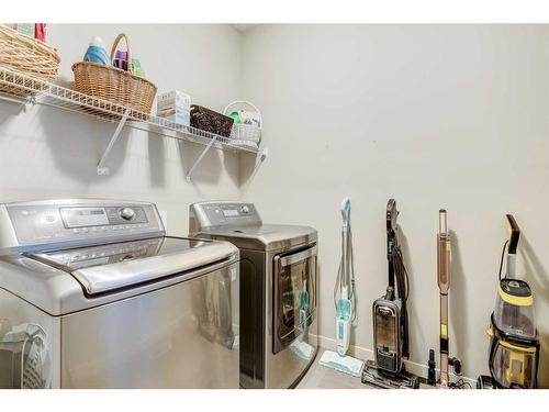 51 Auburn Glen Heights Se, Calgary, AB - Indoor Photo Showing Laundry Room