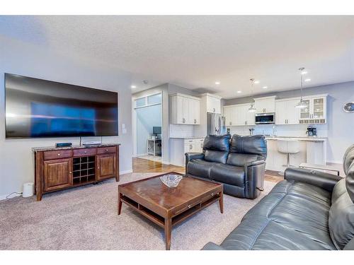 51 Auburn Glen Heights Se, Calgary, AB - Indoor Photo Showing Living Room