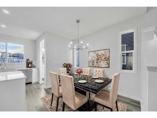 491 Tekarra Drive Nw, Calgary, AB - Indoor Photo Showing Dining Room