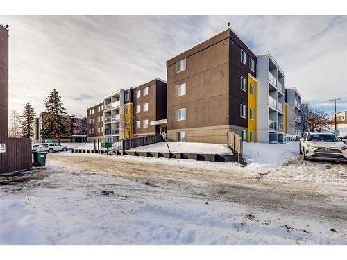 211-4455A Greenview Drive Ne, Calgary, AB - Outdoor