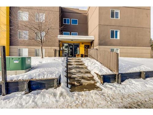 211-4455A Greenview Drive Ne, Calgary, AB - Outdoor