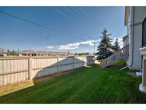 703-720 Willowbrook Road Nw, Airdrie, AB - Outdoor