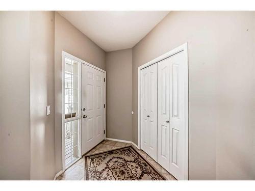 703-720 Willowbrook Road Nw, Airdrie, AB - Indoor Photo Showing Other Room