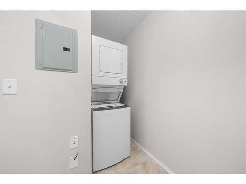 1204-16320 24 Street Sw, Calgary, AB - Indoor Photo Showing Laundry Room