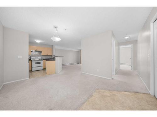 1204-16320 24 Street Sw, Calgary, AB - Indoor Photo Showing Kitchen