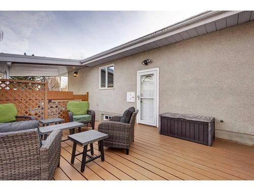 752 Archwood Road Se, Calgary, AB - Outdoor With Deck Patio Veranda With Exterior