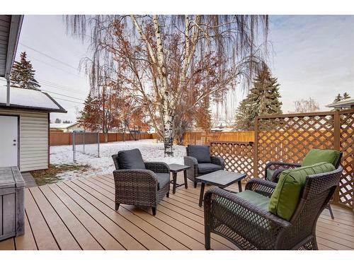 752 Archwood Road Se, Calgary, AB - Outdoor With Deck Patio Veranda With Exterior