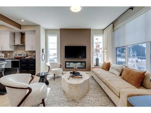 204 Langwell Common Se, Airdrie, AB - Indoor Photo Showing Living Room