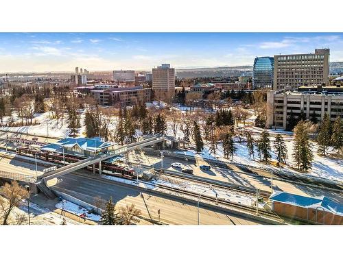 14 Columbia Place Nw, Calgary, AB - Outdoor With View