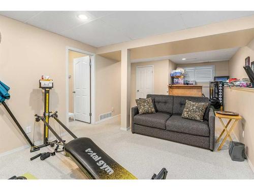 344 Templeton Circle Ne, Calgary, AB - Indoor