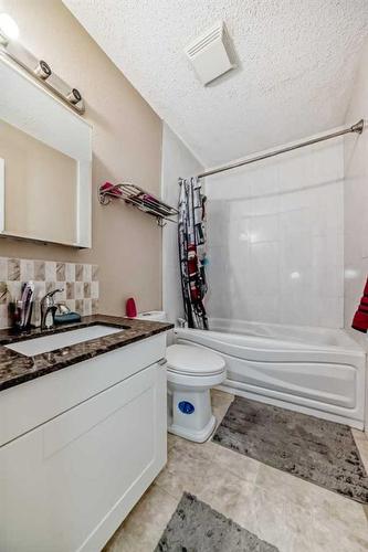 10-4740 Dalton Dr, Calgary Drive, Calgary, AB - Indoor Photo Showing Bathroom