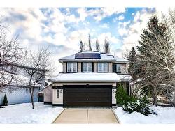 559 Douglas Glen Boulevard SE Calgary, AB T2Z 2W1