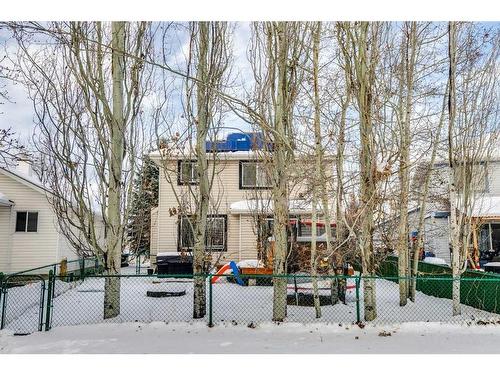 559 Douglas Glen Boulevard Se, Calgary, AB - Outdoor