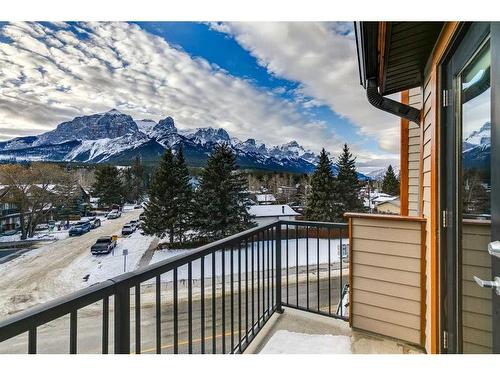 302-1002 8 Avenue, Canmore, AB - Outdoor