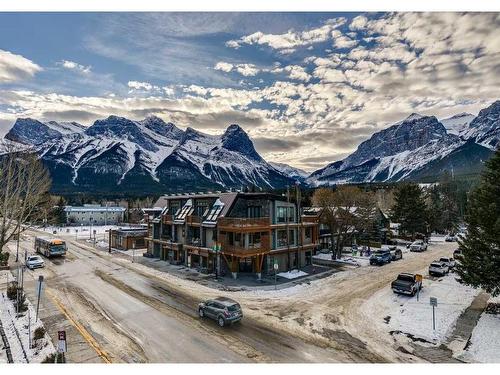 302-1002 8 Avenue, Canmore, AB - Outdoor With View