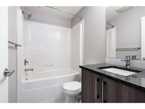 107-8 Sage Hill Terrace Nw, Calgary, AB - Indoor Photo Showing Bathroom