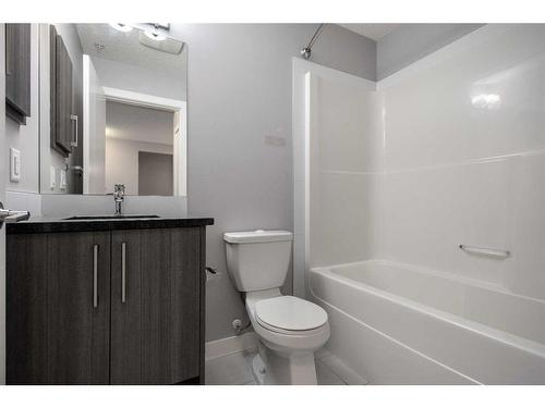 107-8 Sage Hill Terrace Nw, Calgary, AB - Indoor Photo Showing Bathroom