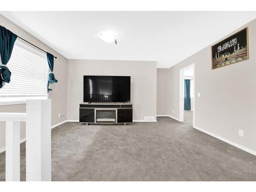 113 Cityline Square Ne, Calgary, AB - Indoor Photo Showing Other Room