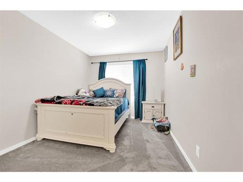 113 Cityline Square Ne, Calgary, AB - Indoor Photo Showing Bedroom