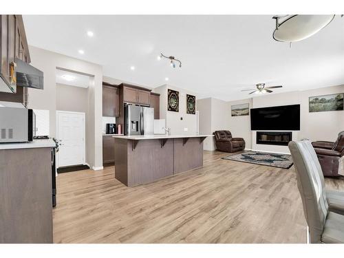 113 Cityline Square Ne, Calgary, AB - Indoor Photo Showing Kitchen