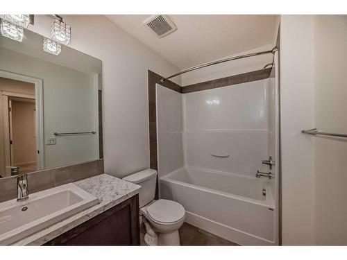 67 Sundown Terrace, Cochrane, AB - Indoor Photo Showing Bathroom