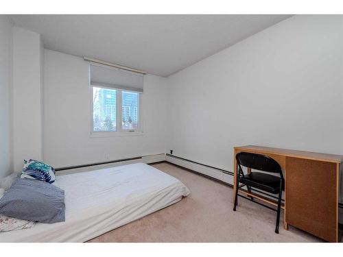 314-4944 Dalton Drive Nw Drive, Calgary, AB - Indoor Photo Showing Bedroom