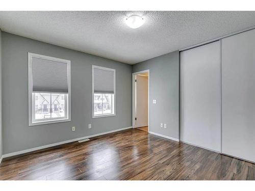 140 Elgin Point Se, Calgary, AB - Indoor Photo Showing Other Room