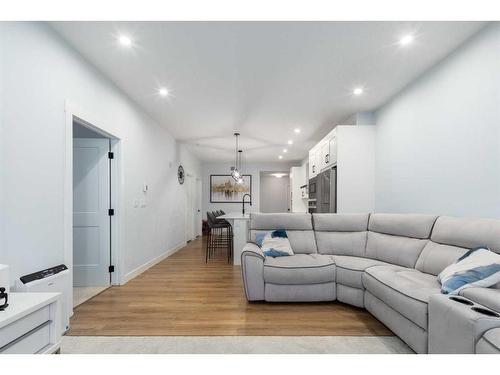 501-30 Sage Hill Walk Nw, Calgary, AB - Indoor Photo Showing Living Room