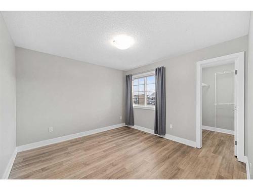 1108 Veterans Avenue, Crossfield, AB - Indoor Photo Showing Other Room