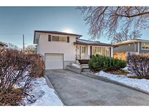 35 Hendon Drive Nw, Calgary, AB - Outdoor With Facade