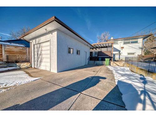 35 Hendon Drive Nw, Calgary, AB - Outdoor With Exterior