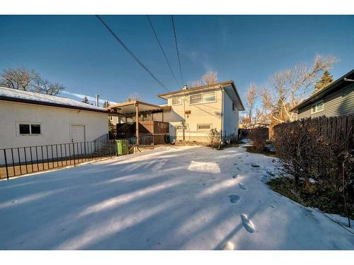 35 Hendon Drive Nw, Calgary, AB - Outdoor